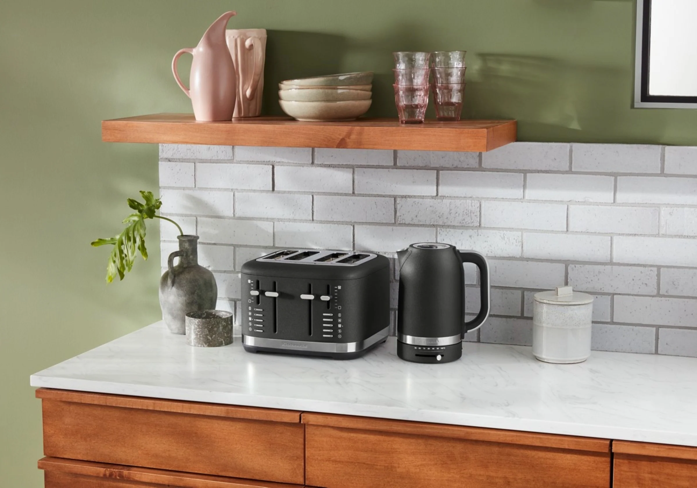 1.7L Variable Temperature Electric Kettle KEK1701 + 4 Slice Toaster KMT4109 - Image 14